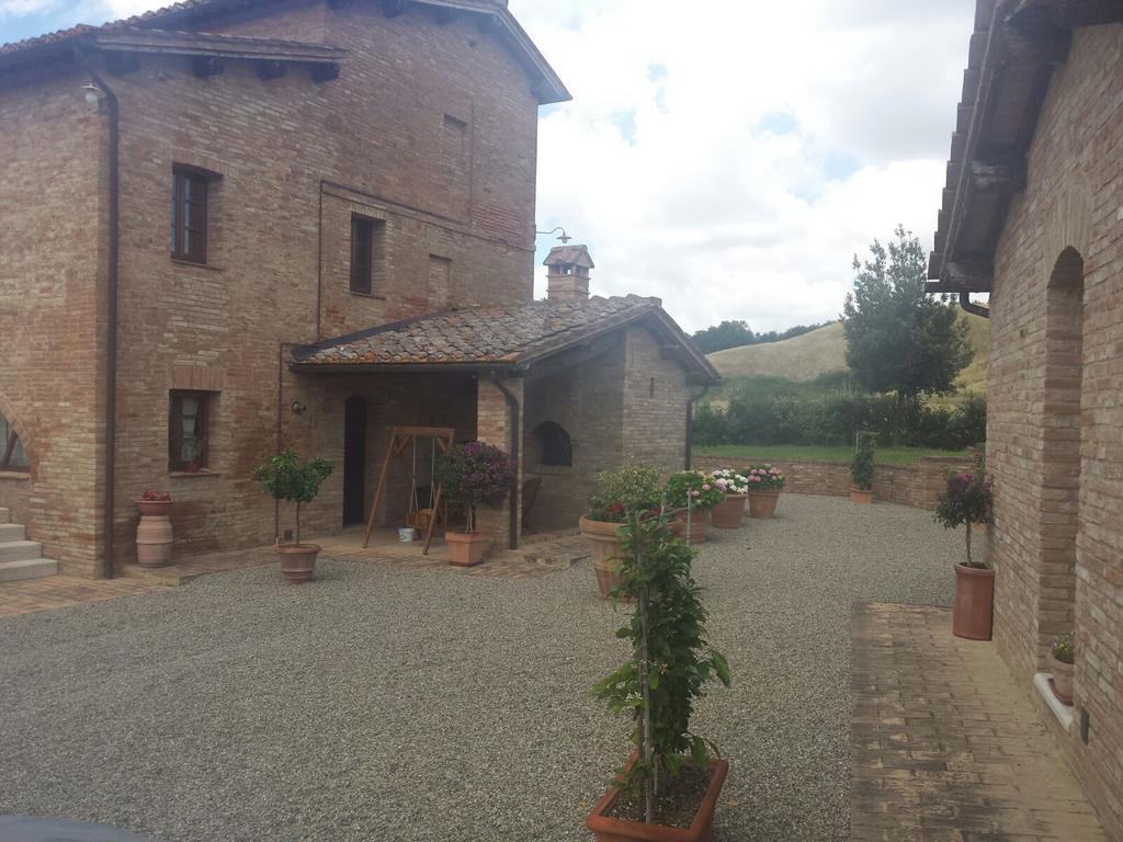 מונטרוני ד'ארביה Agriturismo San Pierino מראה חיצוני תמונה